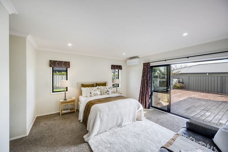 Photo of property in 6 Percy Berry Place, Havelock North, 4130
