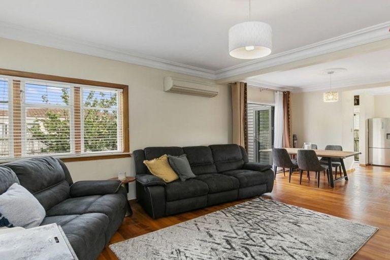 Photo of property in 3 Garden Road, Avalon, Lower Hutt, 5011