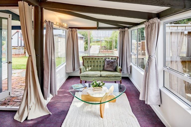 Photo of property in 74 Cypress Drive, Maungaraki, Lower Hutt, 5010