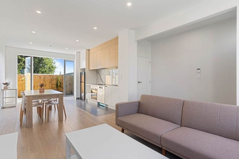 Photo of property in 11 Whautapu Court, Avondale, Auckland, 1026