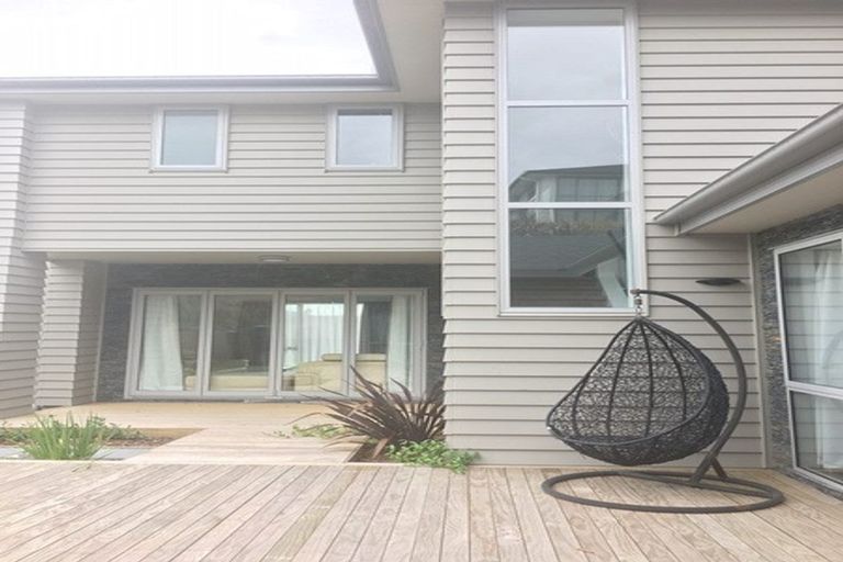 Photo of property in 33 Fennell Crescent, Silverdale, 0932