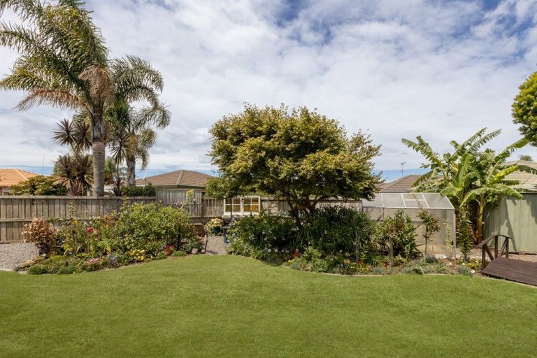 Photo of property in 172 Pacific View Road, Papamoa Beach, Papamoa, 3118