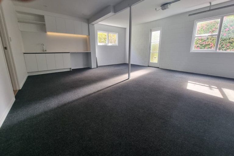 Photo of property in 4 Kerrymaria Place, Hillcrest, Auckland, 0627