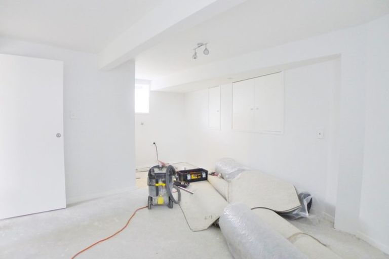 Photo of property in 63 Rehia Road, Massey, Auckland, 0614