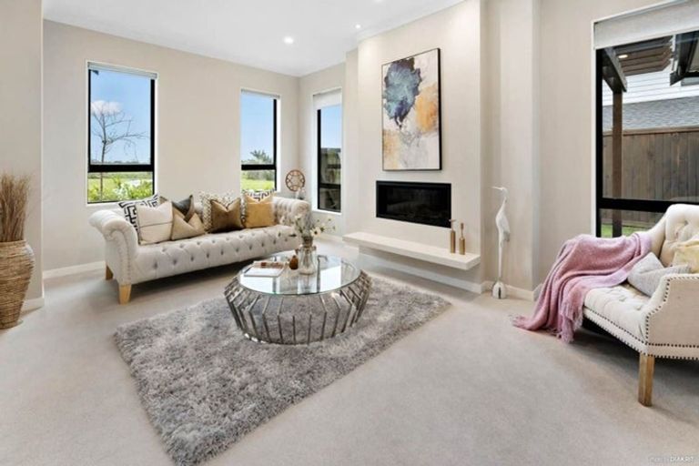 Photo of property in 37 Papareia Road, Karaka, Papakura, 2113