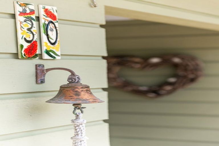 Photo of property in 2/41 Lyons Avenue, Murrays Bay, Auckland, 0630