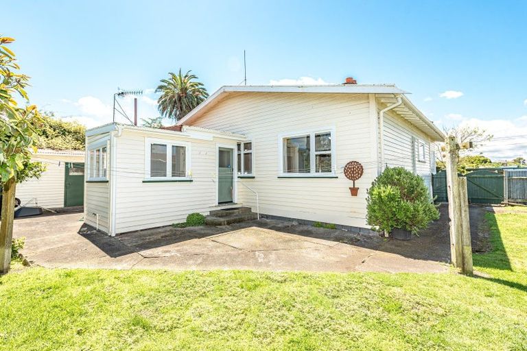 Photo of property in 31 Gonville Avenue, Gonville, Whanganui, 4501