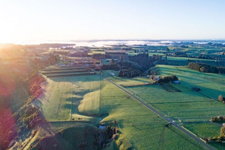 Photo of property in Campbell Road, Brunswick, 4571