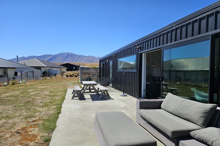 Photo of property in 21 Mistake Drive, Lake Tekapo, 7999