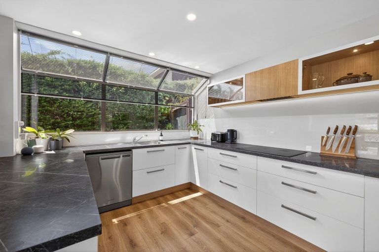 Photo of property in 11 Emerson Crescent, Diamond Harbour,  8971