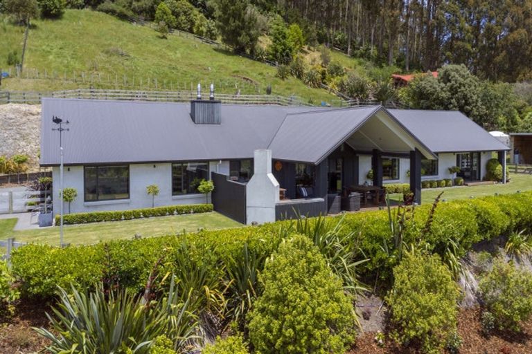 Photo of property in 61 Ramsay Drive, Acacia Bay, Taupo, 3385