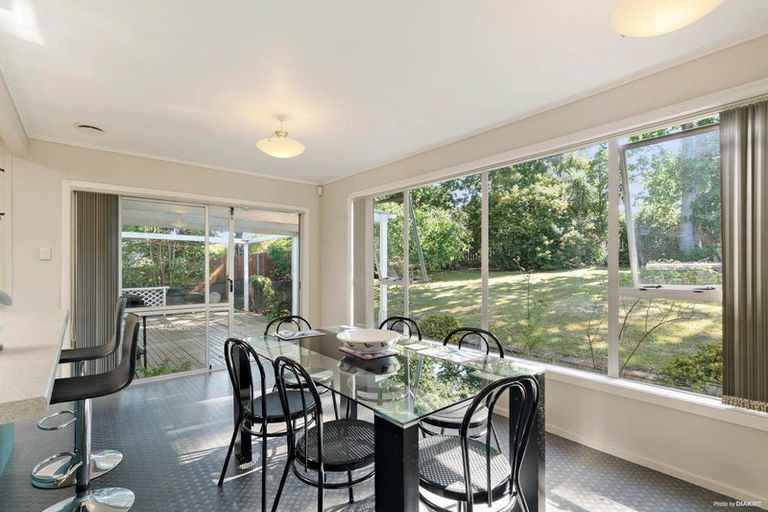 Photo of property in 89 Stottholm Road, Titirangi, Auckland, 0604