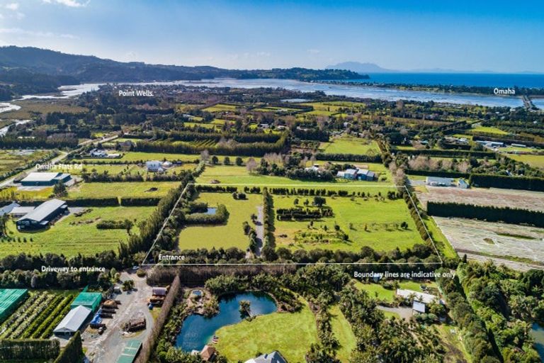 Photo of property in 102c Omaha Flats Road, Tawharanui Peninsula, Matakana, 0986