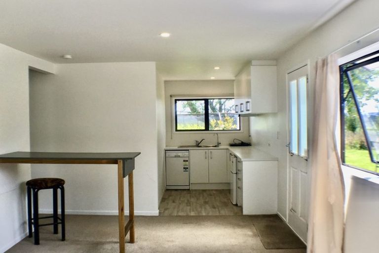 Photo of property in 263 Old North Road, Kumeu, 0892