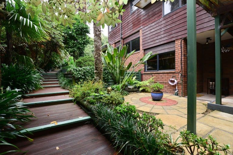 Photo of property in 26 Tironui Terrace, Western Heights, Hamilton, 3200