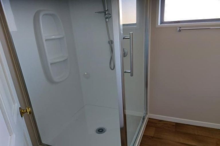 Photo of property in 220a Victoria Street West, Pukekohe, 2120