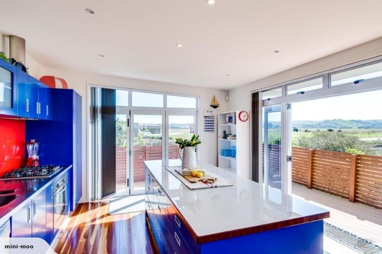 Photo of property in 53a The Esplanade, Westshore, Napier, 4110