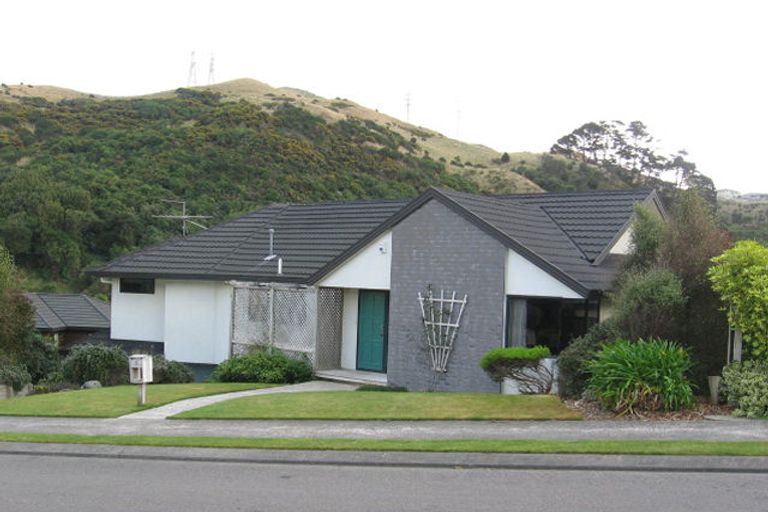 Photo of property in 6 Myers Grove, Churton Park, Wellington, 6037