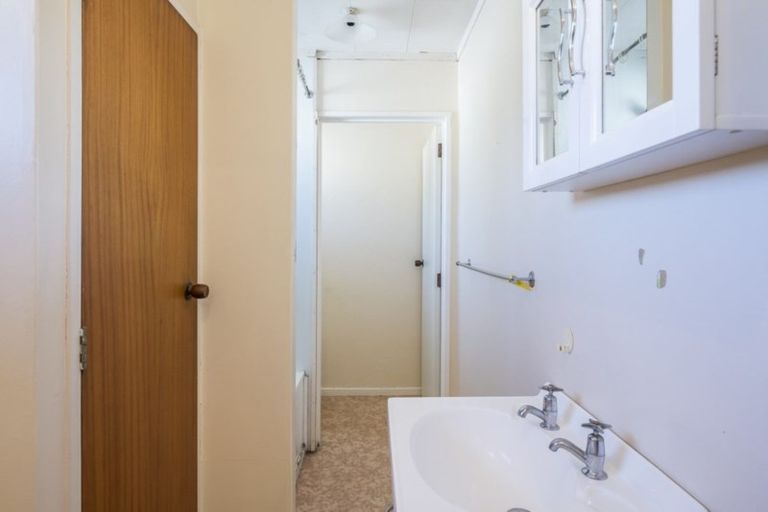 Photo of property in 39a Michael Road, Paraparaumu Beach, Paraparaumu, 5032