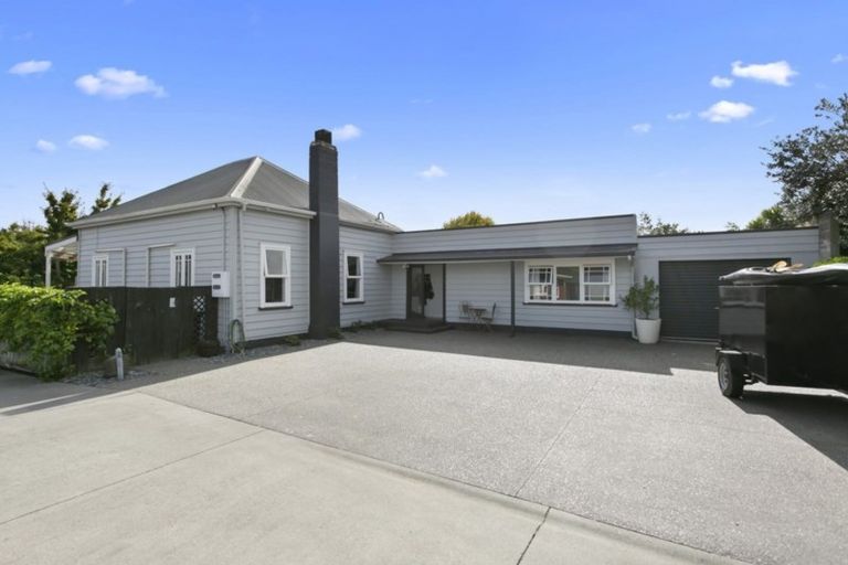 Photo of property in 92 Williams Street, Cambridge, 3434