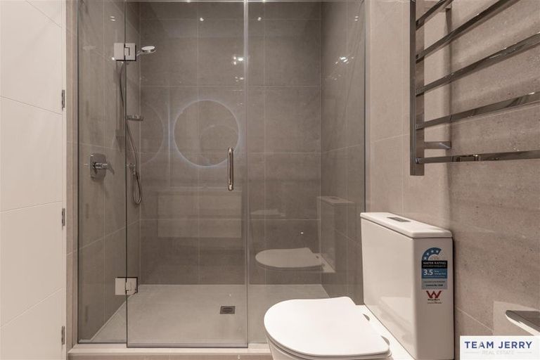 Photo of property in 31 Kuaha Road, Massey, Auckland, 0614