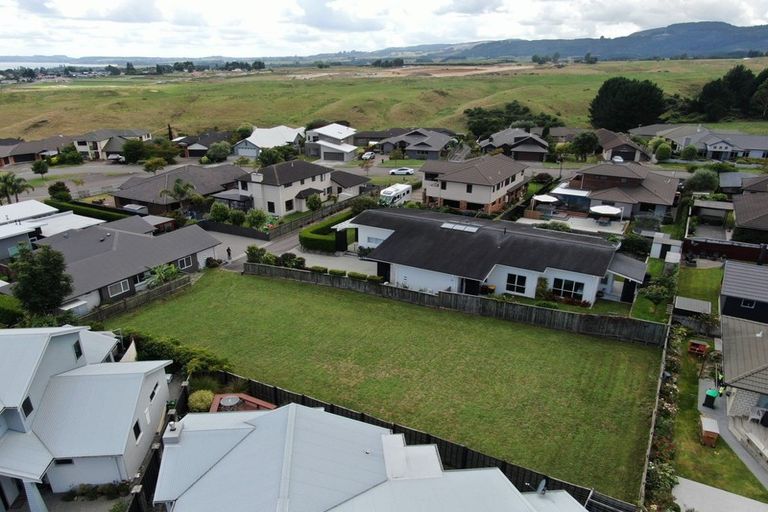 Photo of property in 10 Devoy Drive, Owhata, Rotorua, 3010