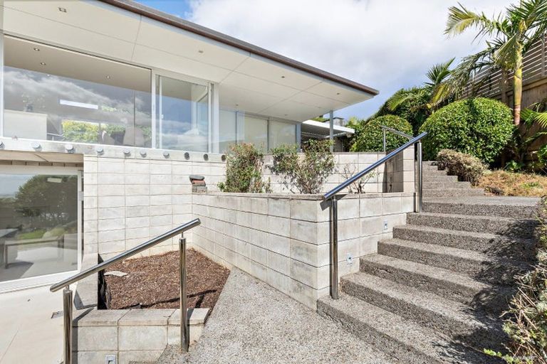 Photo of property in 25 Braemar Road, Castor Bay, Auckland, 0620