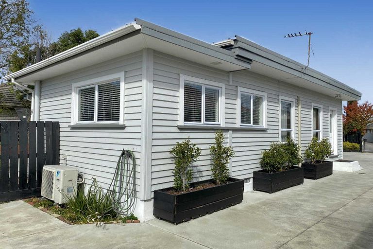 Photo of property in 14 Buchanans Road, Sockburn, Christchurch, 8042
