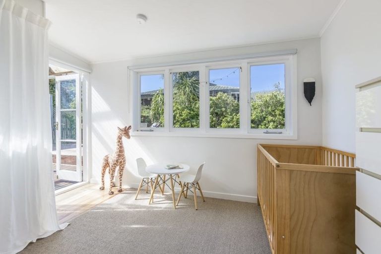 Photo of property in 1/10 Coronation Street, Belmont, Auckland, 0622