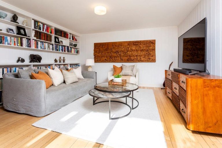 Photo of property in 24 Hamana Street, Narrow Neck, Auckland, 0622