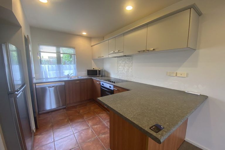 Photo of property in 5 Mt Lebanon Lane, Henderson, Auckland, 0612