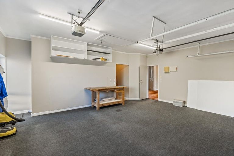 Photo of property in 12 Suncrest Drive, West Harbour, Auckland, 0618