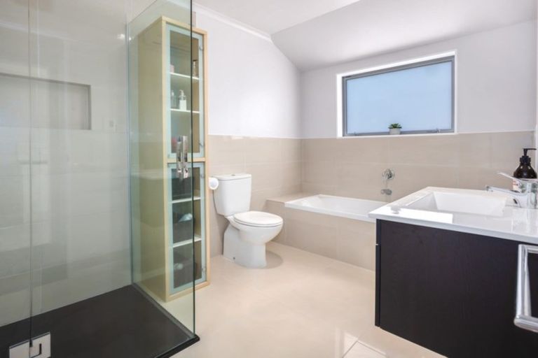 Photo of property in 120 Endeavour Drive, Whitby, Porirua, 5024