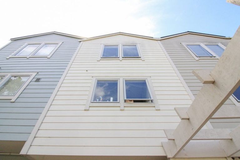 Photo of property in 152g Tasman Street, Mount Cook, Wellington, 6021