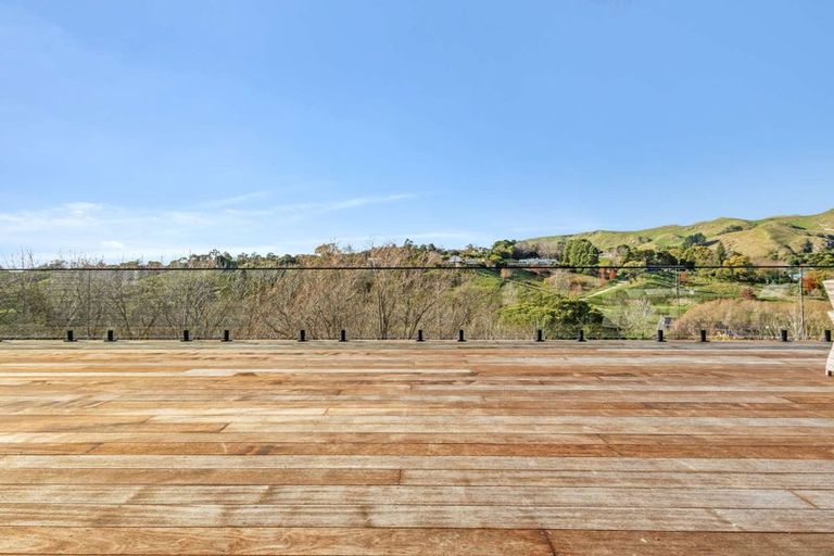 Photo of property in 131 Te Mata Peak Road, Havelock North, 4130