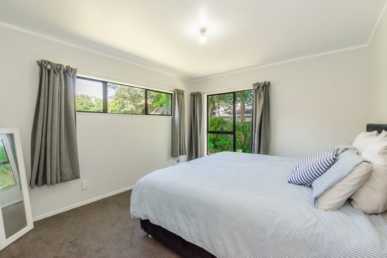 Photo of property in 54 Sylvan Avenue, Waikanae, 5036