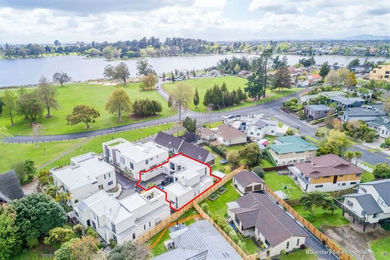 Photo of property in 169a Lake Crescent, Hamilton Lake, Hamilton, 3204