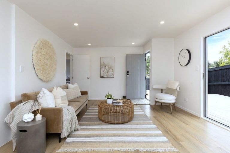 Photo of property in 58a Cedar Heights Avenue, Massey, Auckland, 0614