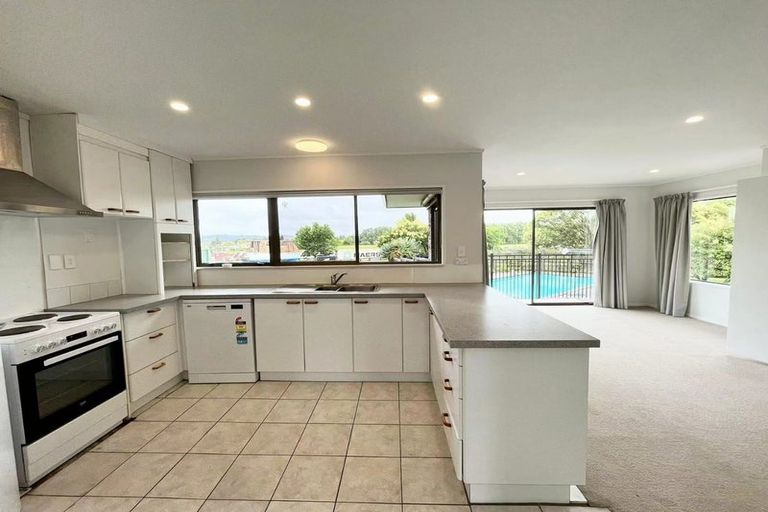Photo of property in 143 Hamlin Road, Ardmore, Papakura, 2582