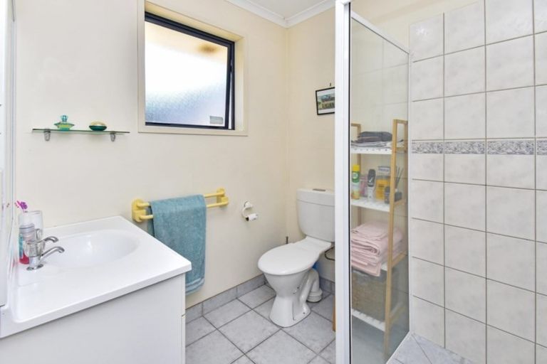 Photo of property in 13a Collie Street, Hillpark, Auckland, 2102