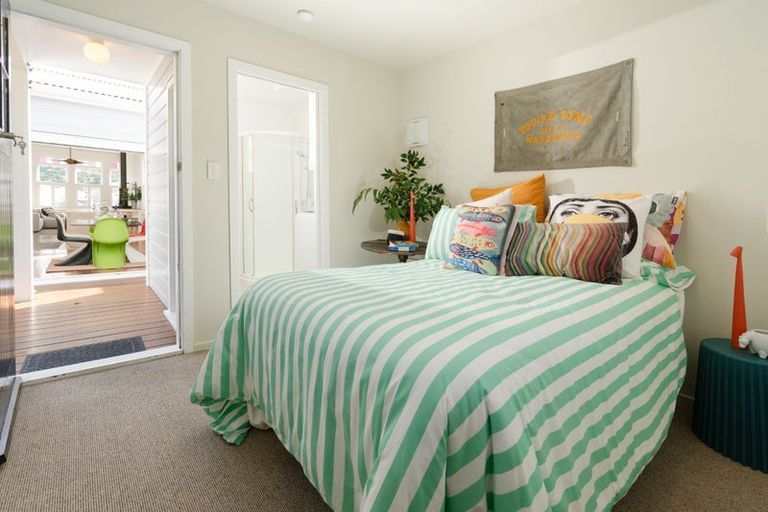 Photo of property in 87 Tiber Street, Island Bay, Wellington, 6023