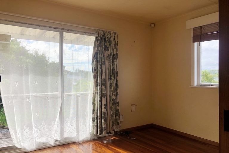 Photo of property in 4 Beverly Place, New Lynn, Auckland, 0600