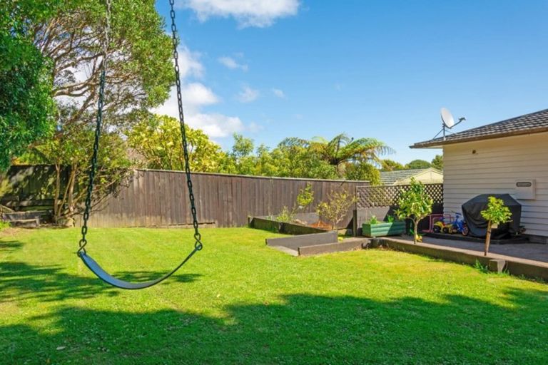 Photo of property in 8 Timaru Grove, Kelson, Lower Hutt, 5010