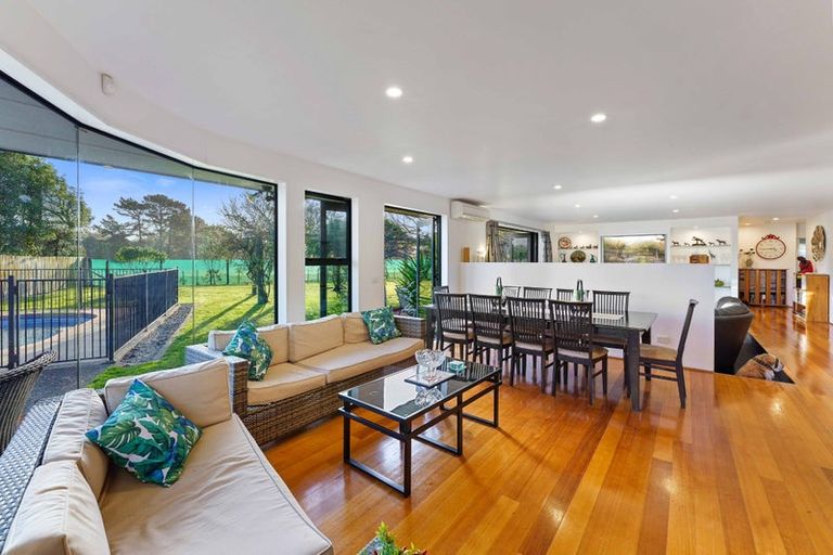 Photo of property in 901 State Highway 1, Te Horo, Otaki, 5581