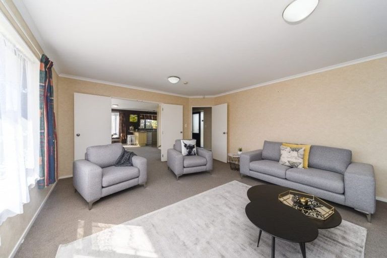 Photo of property in 4 Boston Parade, Kelvin Grove, Palmerston North, 4414