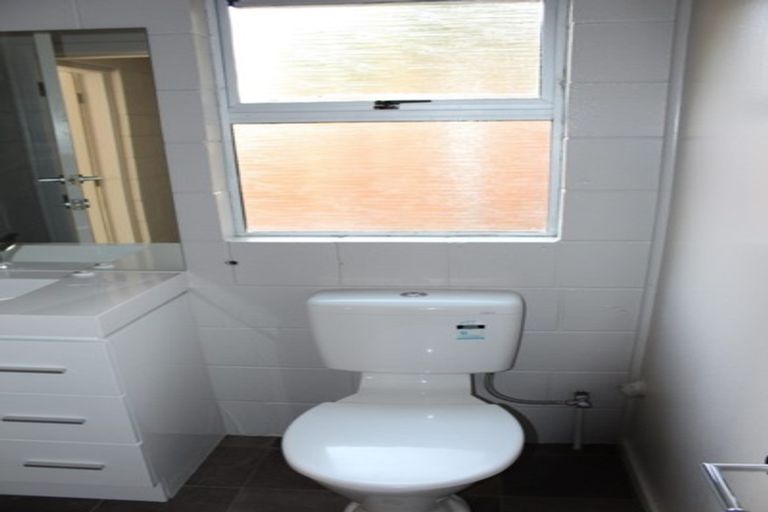 Photo of property in 5/17 May Street, Hamilton East, Hamilton, 3216