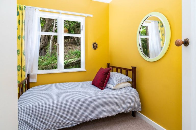 Photo of property in 15 Thane Road, Roseneath, Wellington, 6011