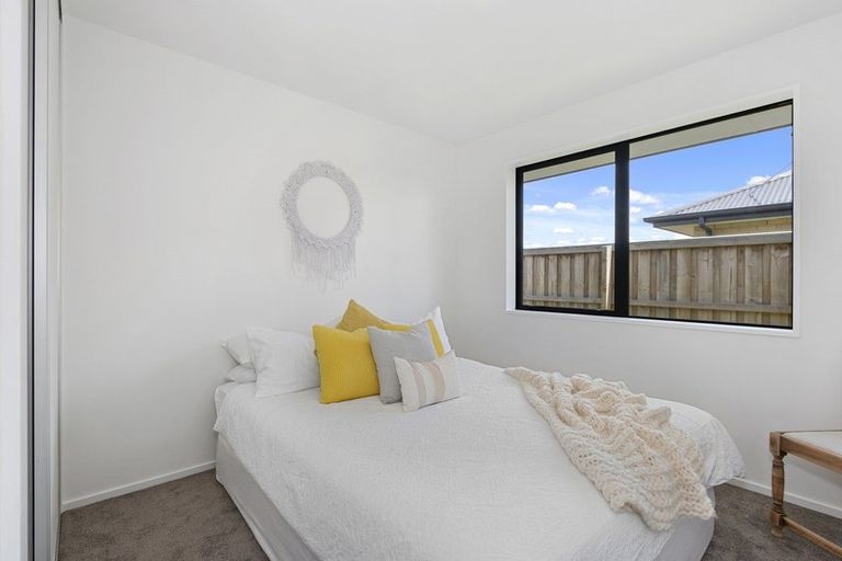 Photo of property in 2 Broadway Parade, Rolleston, 7615