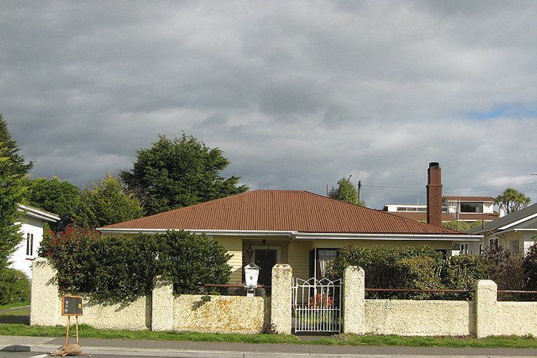 Photo of property in 5 Ruataniwha Street, Waipukurau, 4200