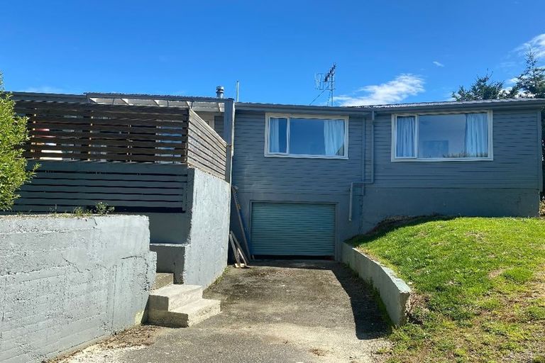 Photo of property in 122 Dunlop Street, Wallacetown, 9816